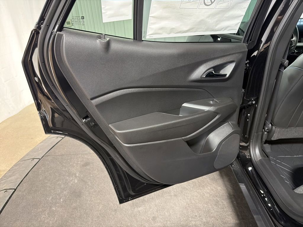 New 2026 Chevrolet Trax LT image 17