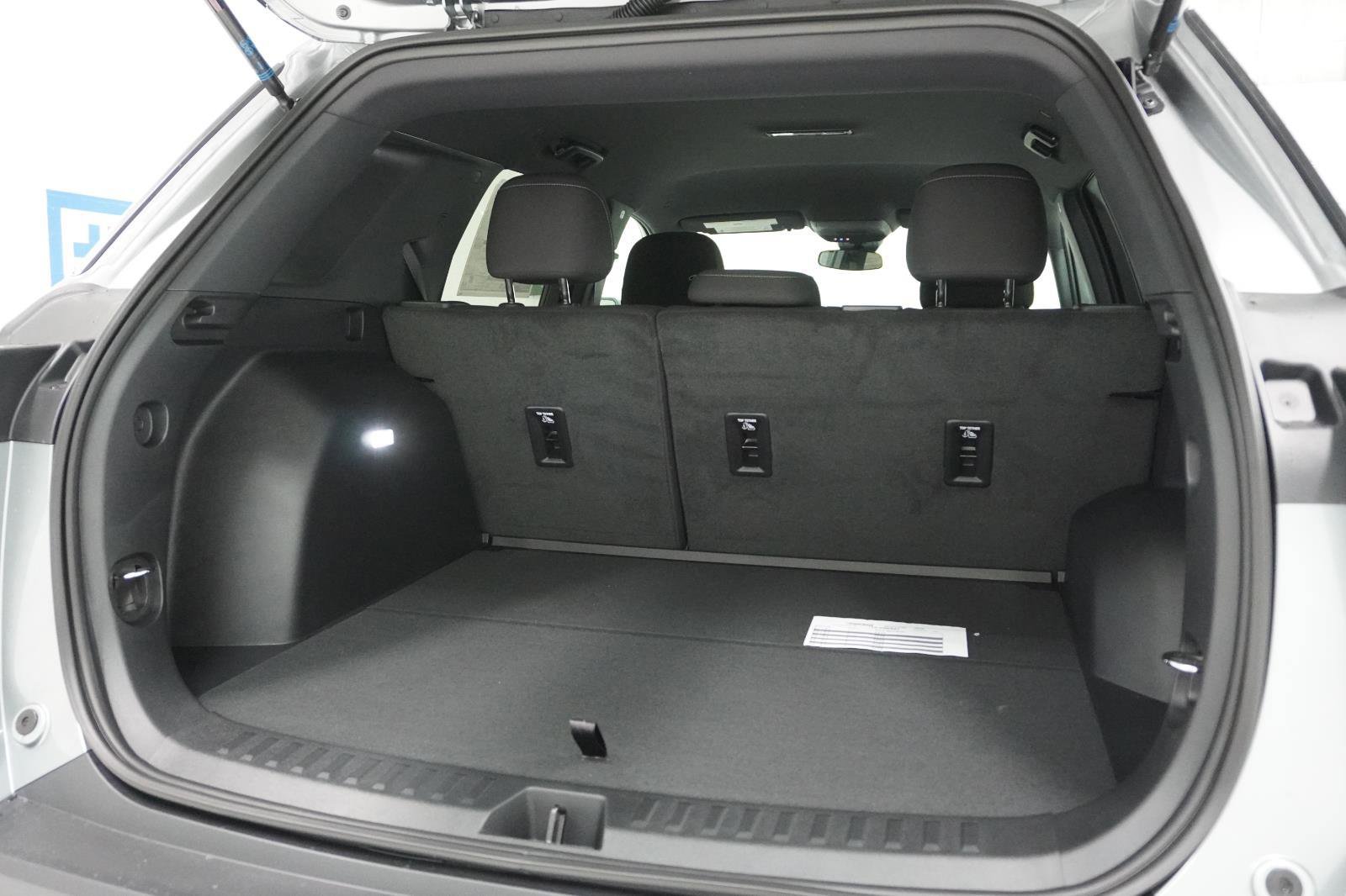 New 2026 Chevrolet Equinox LT image 7