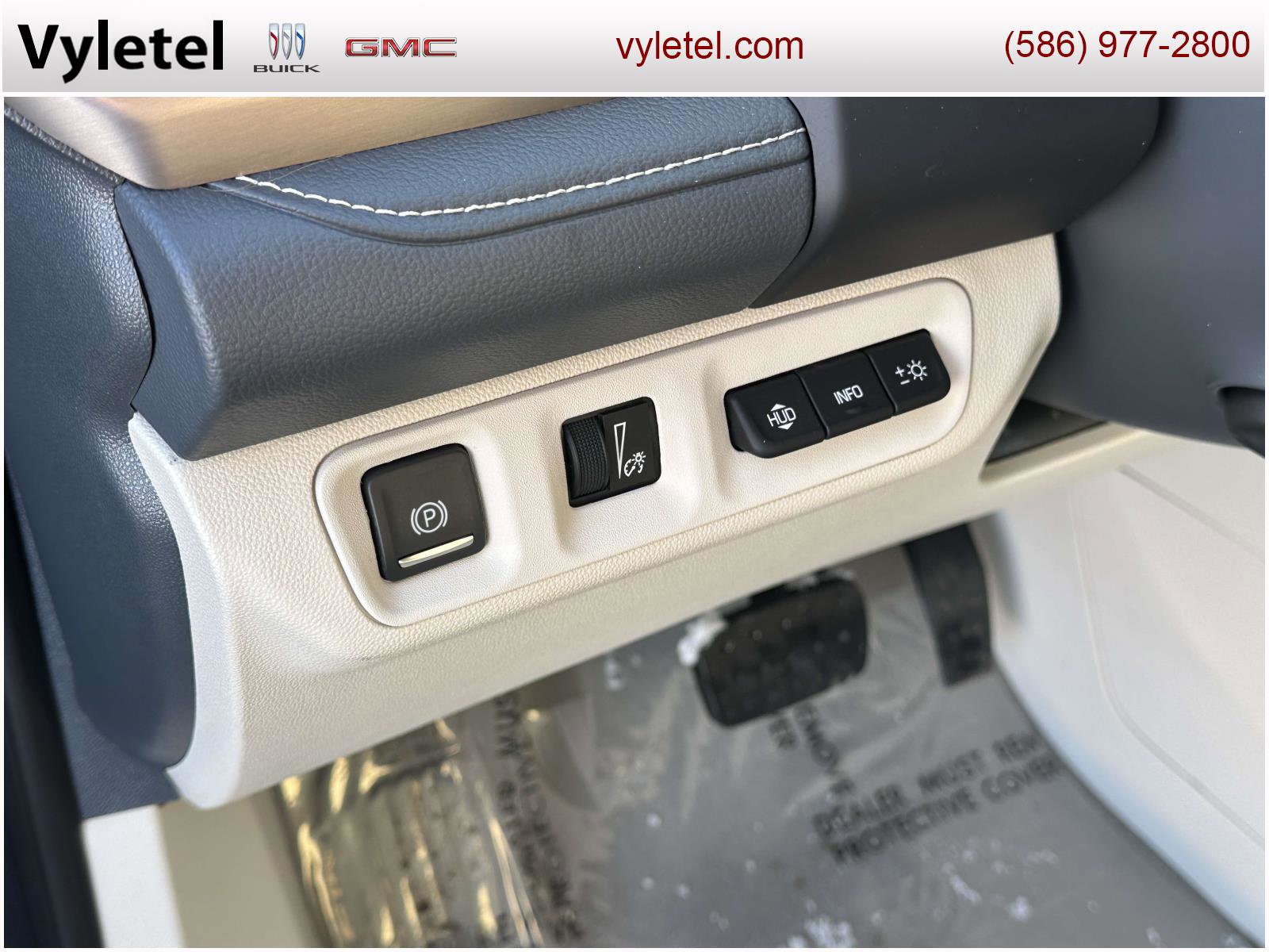 Used 2023 GMC Acadia Denali w/ Denali Technology Package image 22