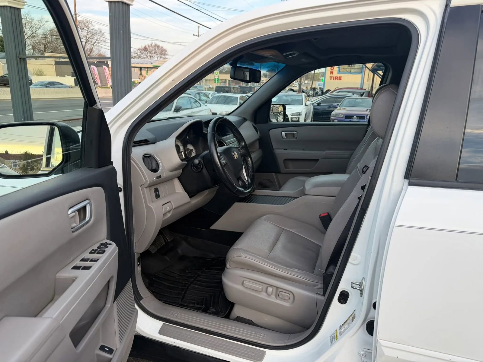 Used 2010 Honda Pilot EX-L image 13