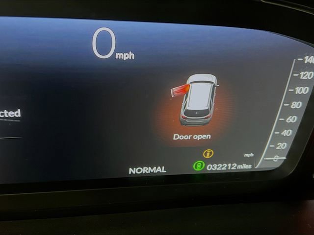 Used 2025 Honda Pilot Black Edition image 15