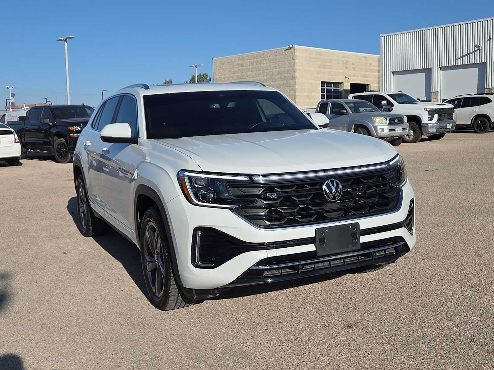 Used 2024 Volkswagen Atlas Cross Sport SEL R-Line AWD/4WD image 3
