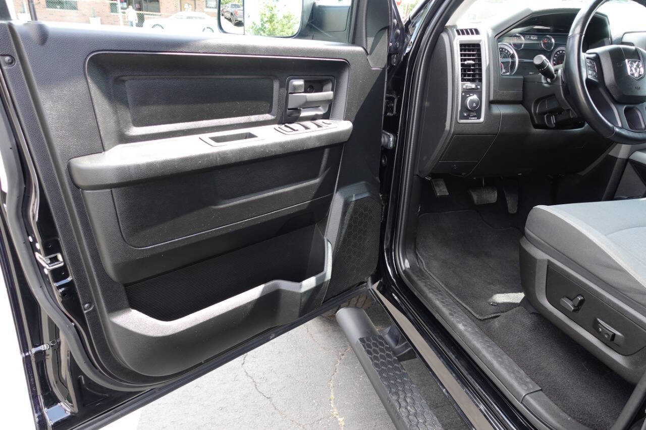 Used 2022 RAM 1500 Express w/ Wheel & Sound Group AWD/4WD image 15