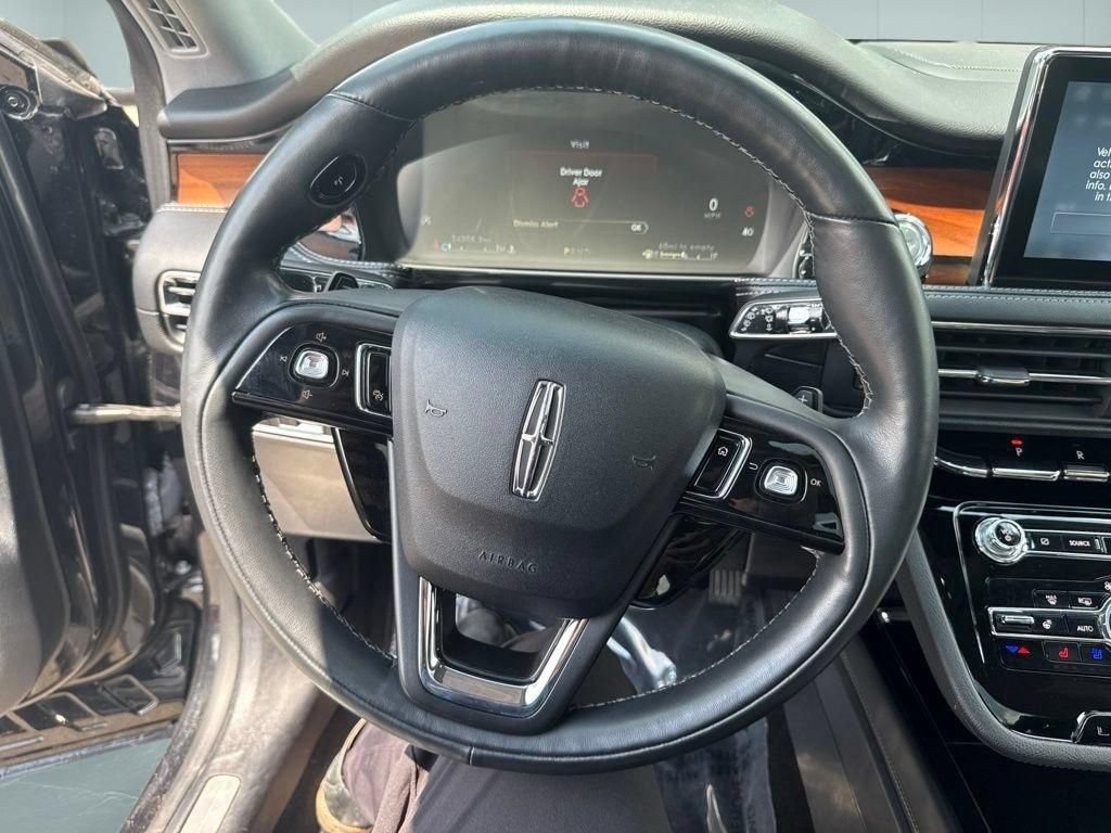 Used 2022 Lincoln Corsair Reserve w/ Equipment Group 201A AWD/4WD image 14