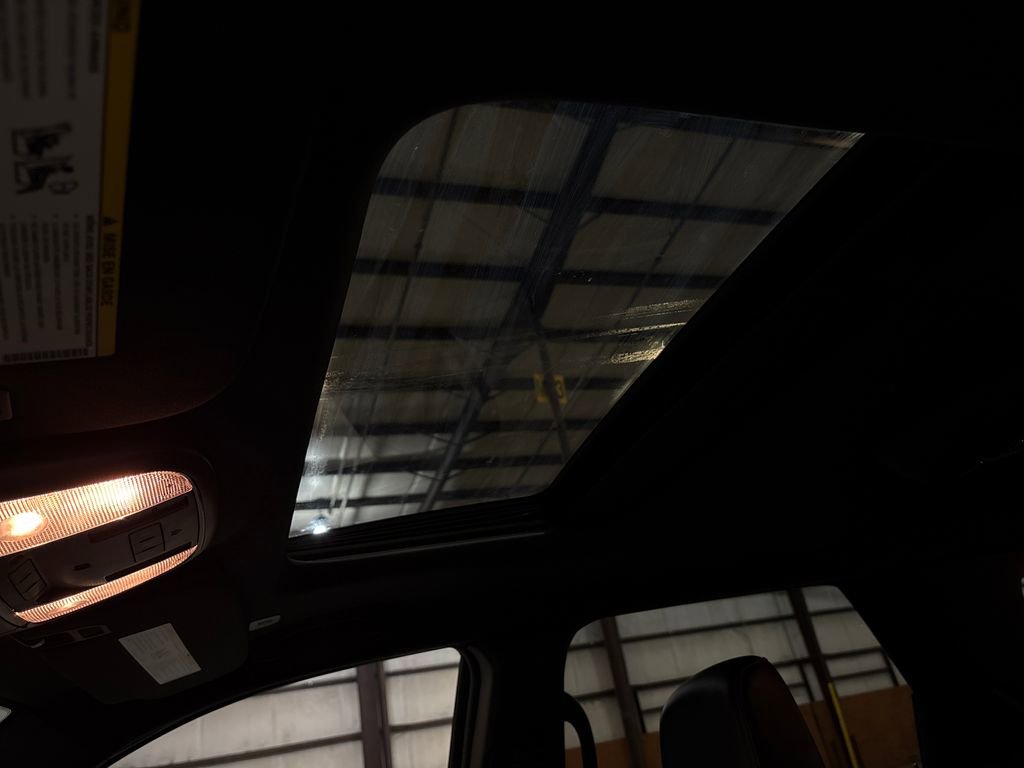 Used 2024 Dodge Durango GT image 15