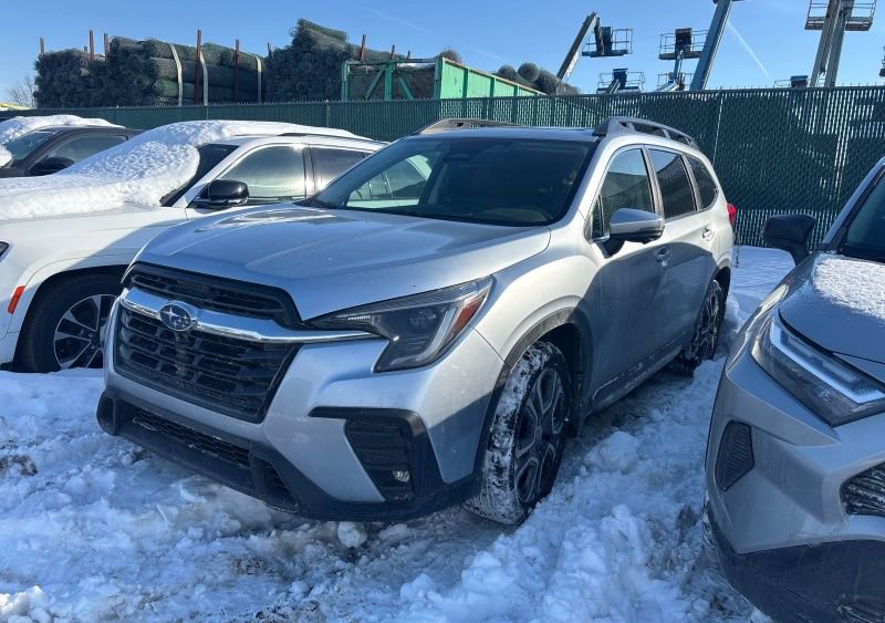 Used 2023 Subaru Ascent Limited w/ Technology Package image 2