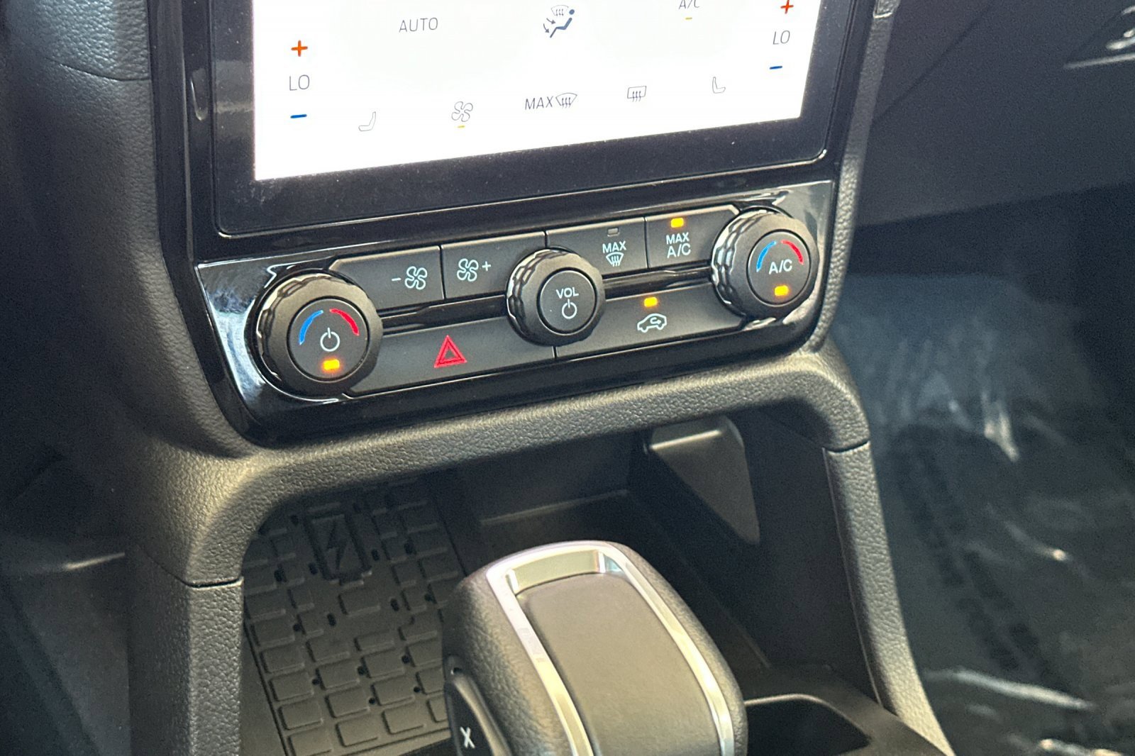 New 2025 Ford Ranger XLT w/ Equipment Group 301A High image 19