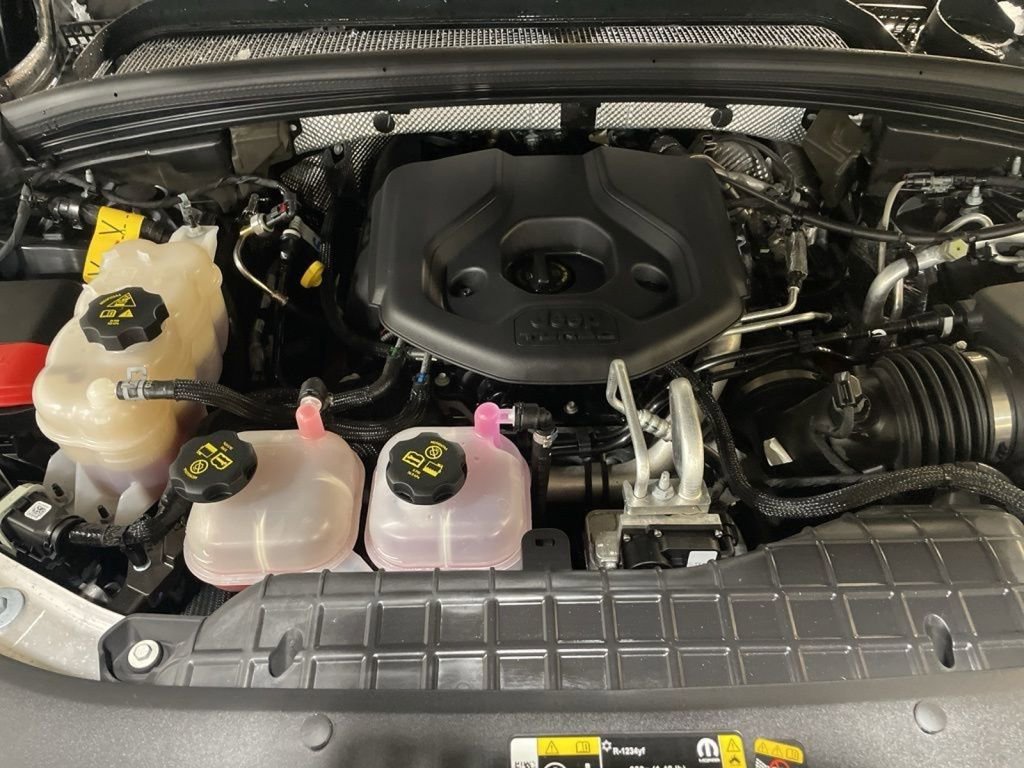 Used 2022 Jeep Grand Cherokee Limited 4xe image 35