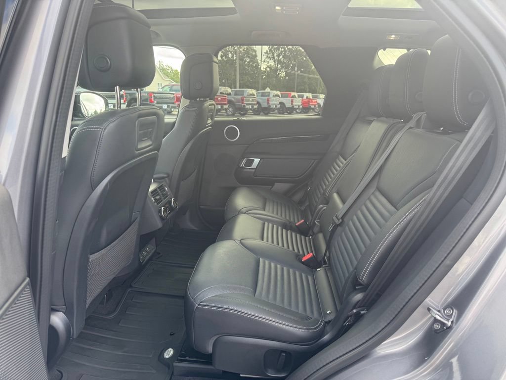 Used 2024 Land Rover Discovery S AWD/4WD image 21
