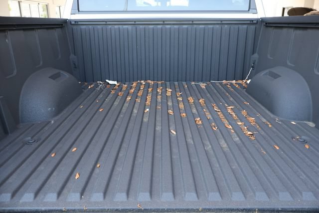 Used 2025 Toyota Tundra Limited AWD/4WD image 17