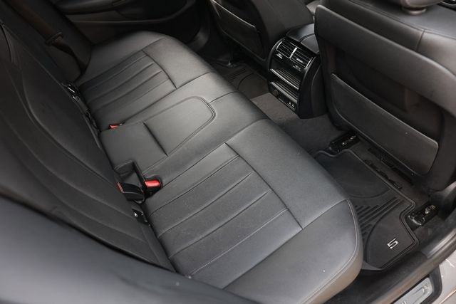 Used 2021 BMW 530i w/ Convenience Package RWD image 15