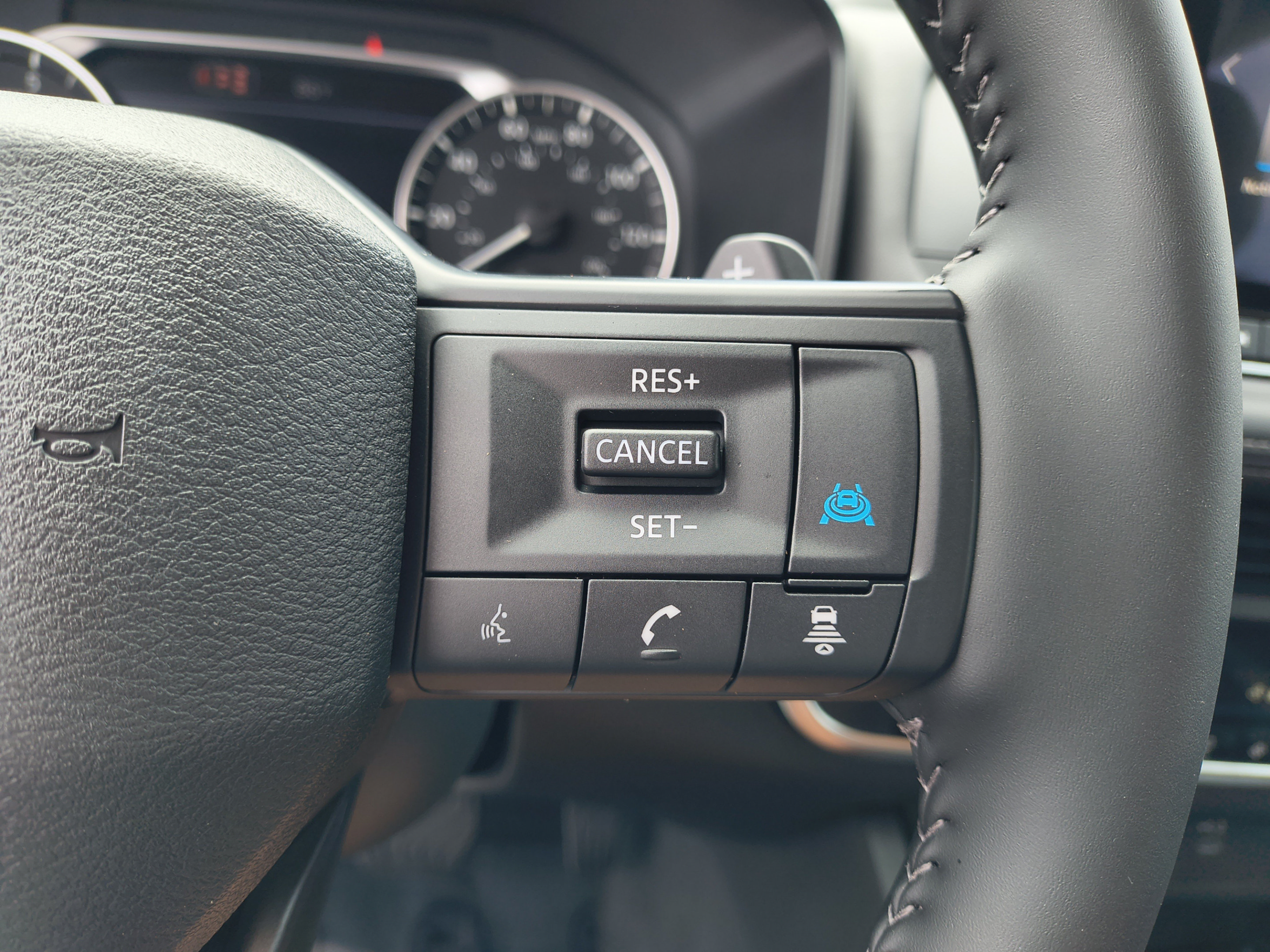New 2026 Nissan Rogue SV FWD image 31