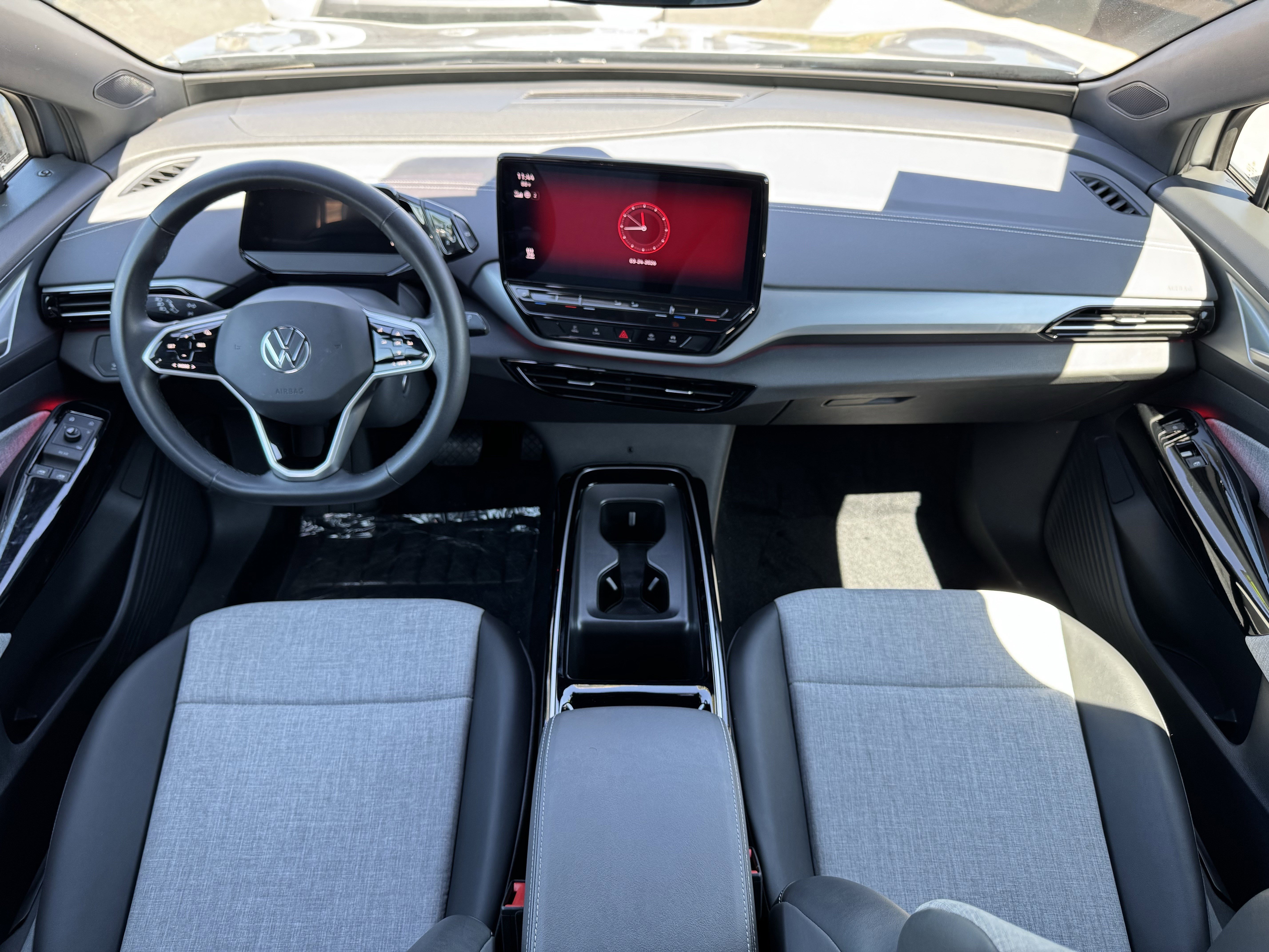 Used 2023 Volkswagen ID.4 Pro image 30