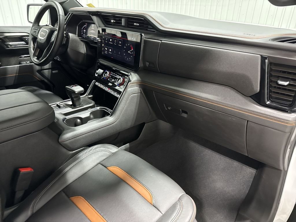 Used 2025 GMC Sierra 1500 AT4 image 30