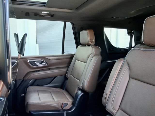 Used 2024 Chevrolet Tahoe High Country RWD image 26