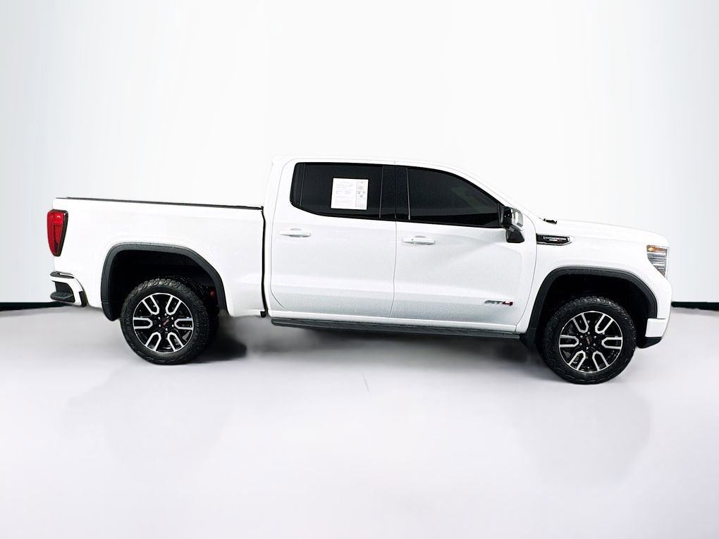 Used 2025 GMC Sierra 1500 AT4 w/ AT4 Premium Package AWD/4WD image 11