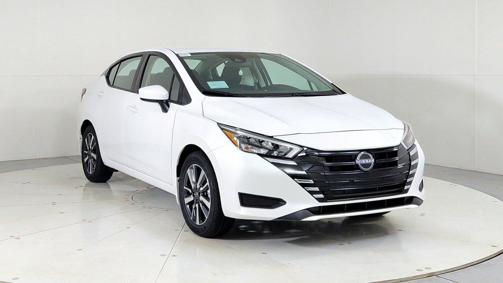Used 2025 Nissan Versa SV w/ Trunk Package