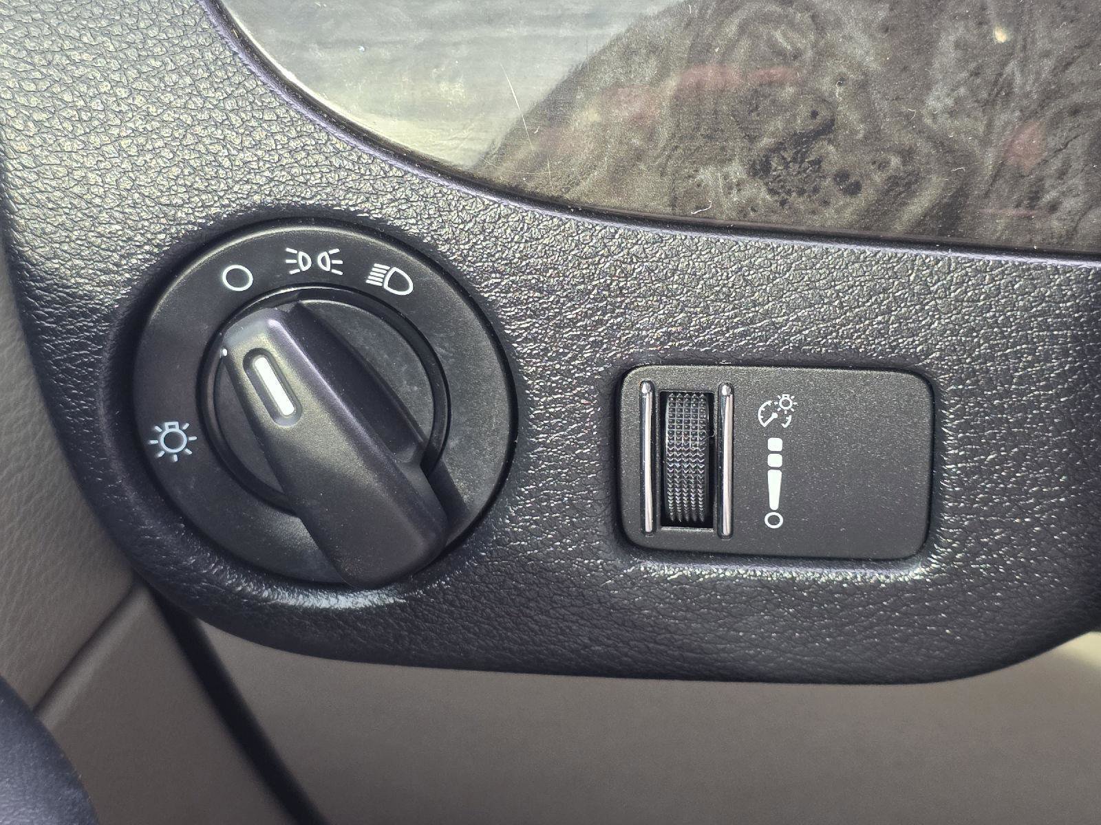 Used 2017 Dodge Grand Caravan SE w/ Power Window Group image 11