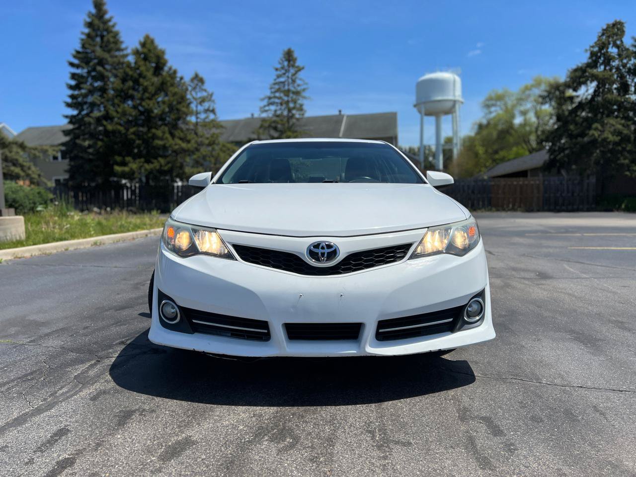 Used 2013 Toyota Camry SE FWD image 12