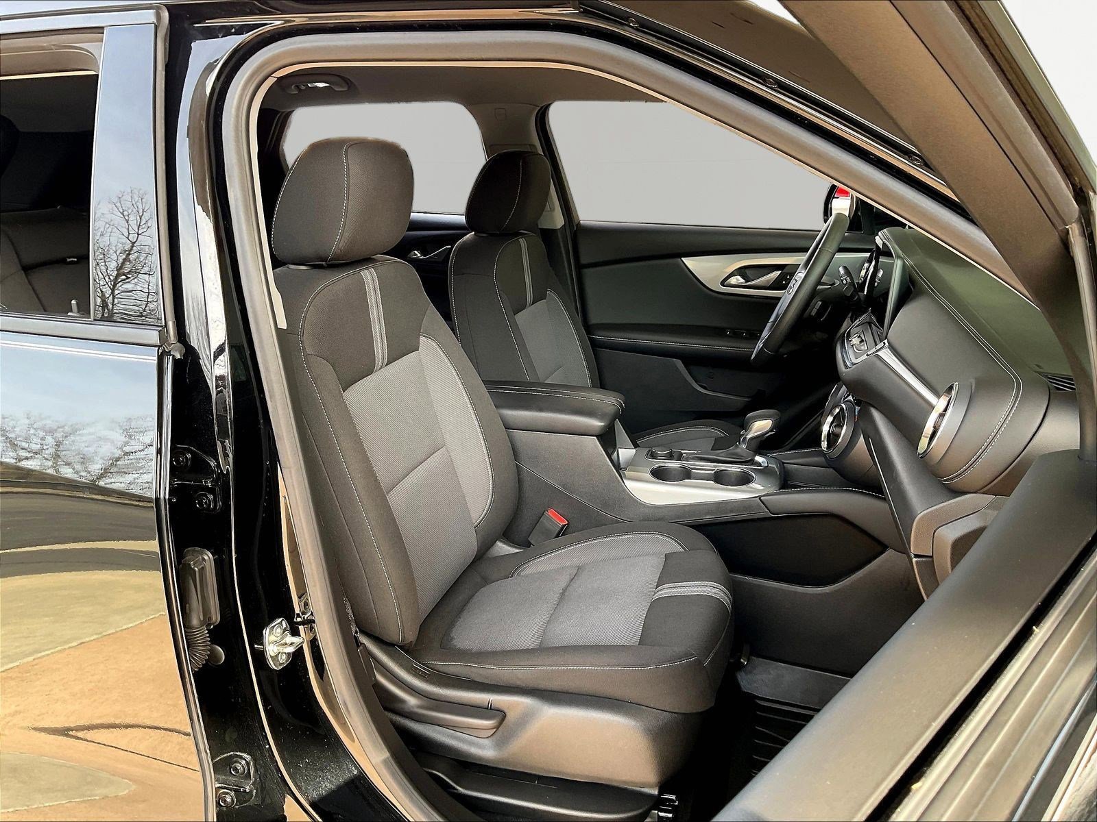 Used 2024 Chevrolet Blazer LT w/ Driver Confidence Package FWD image 29