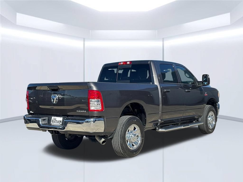 Used 2024 RAM 2500 Tradesman w/ Chrome Appearance Group AWD/4WD image 9