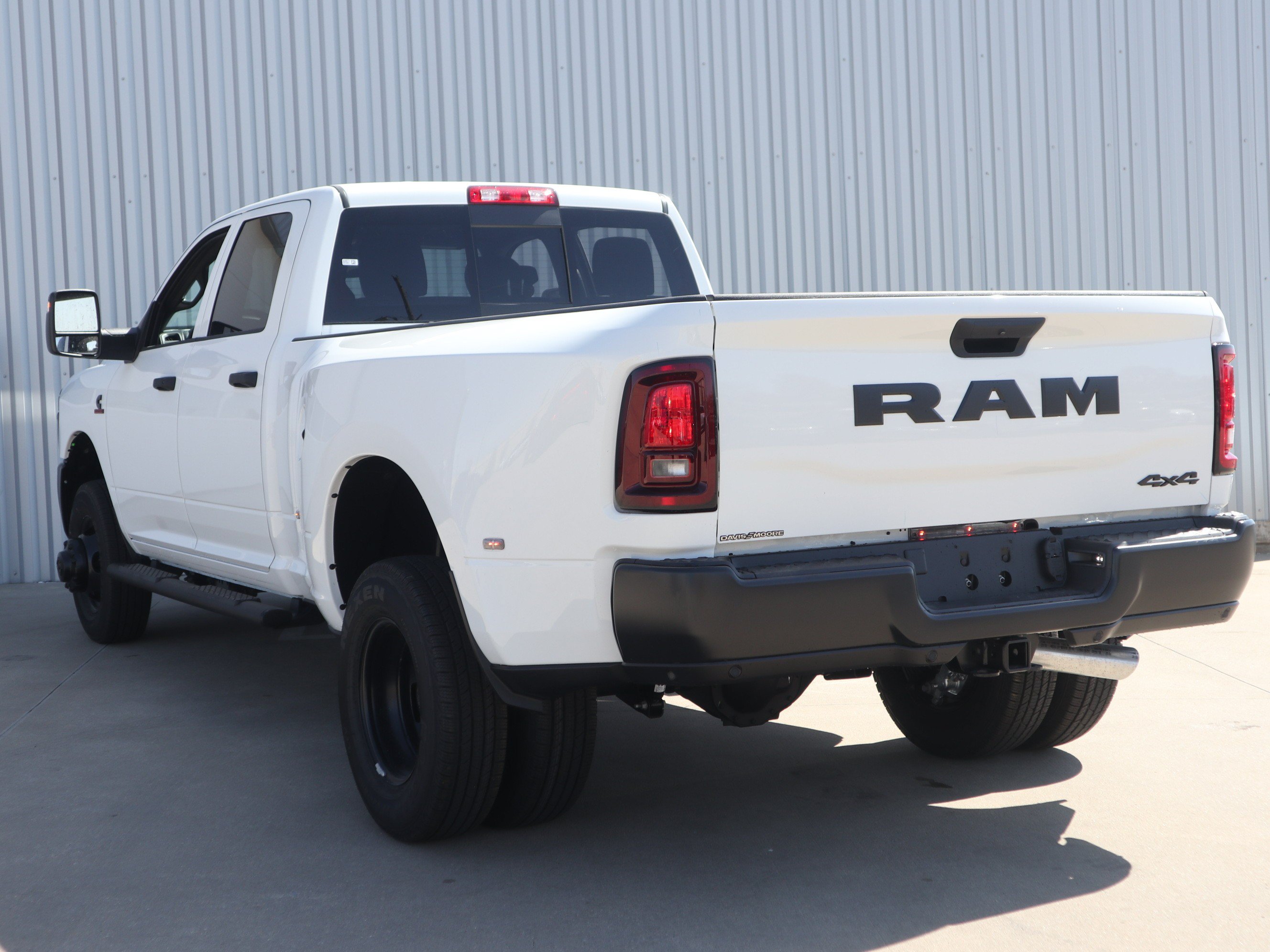 New 2026 RAM 3500 Tradesman AWD/4WD image 9