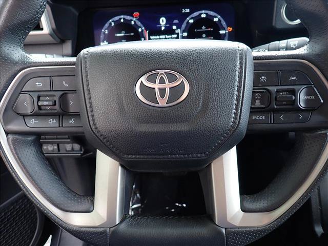Certified 2025 Toyota 4Runner Trailhunter AWD/4WD image 18