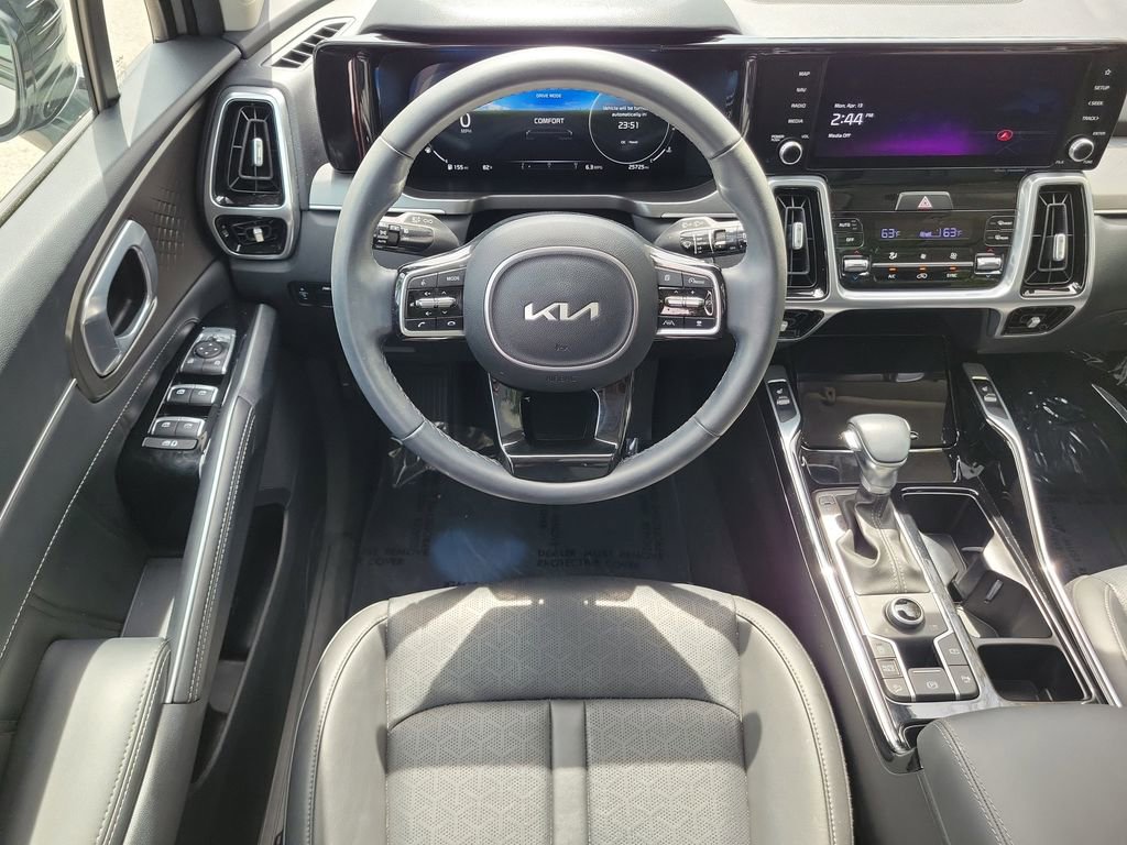 Used 2023 Kia Sorento SX image 17