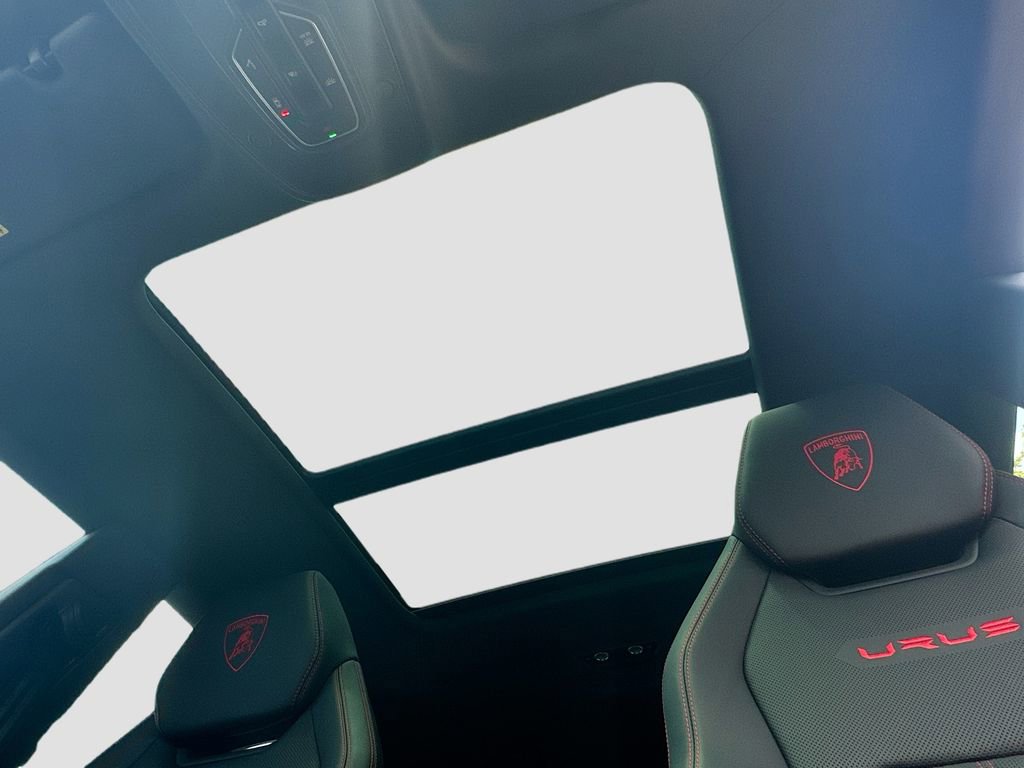 Used 2024 Lamborghini Urus Performante image 23