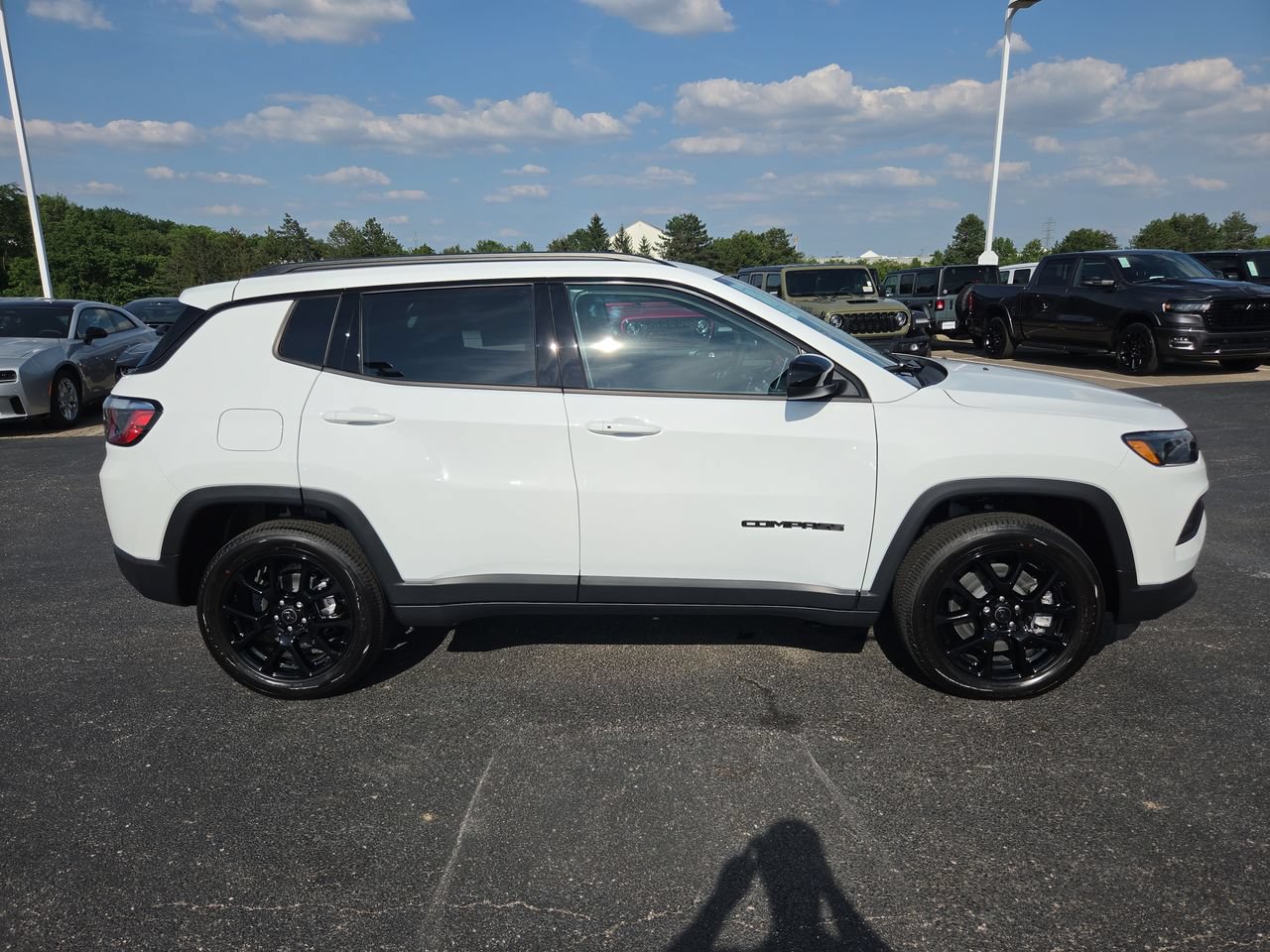 New 2026 Jeep Compass Latitude AWD/4WD image 8