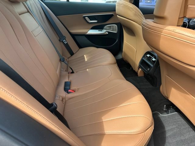 Used 2026 Mercedes-Benz E 350 4MATIC Sedan image 33