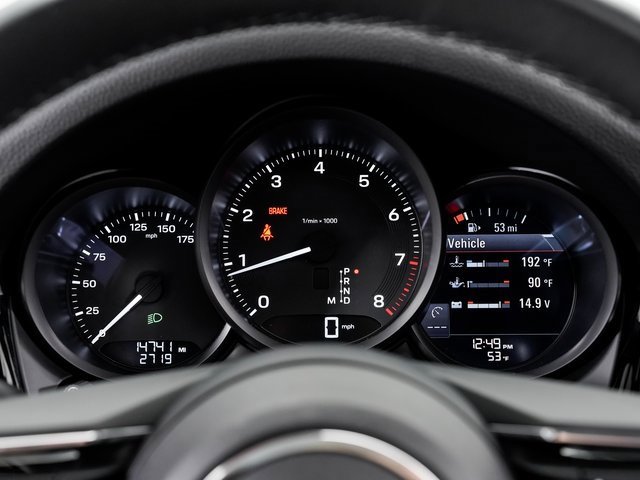 Used 2024 Porsche Macan image 16