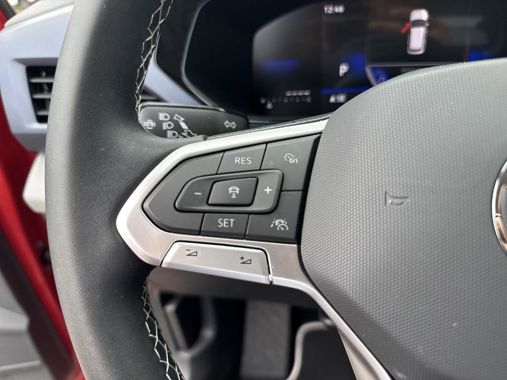 Used 2023 Volkswagen Taos SE image 16