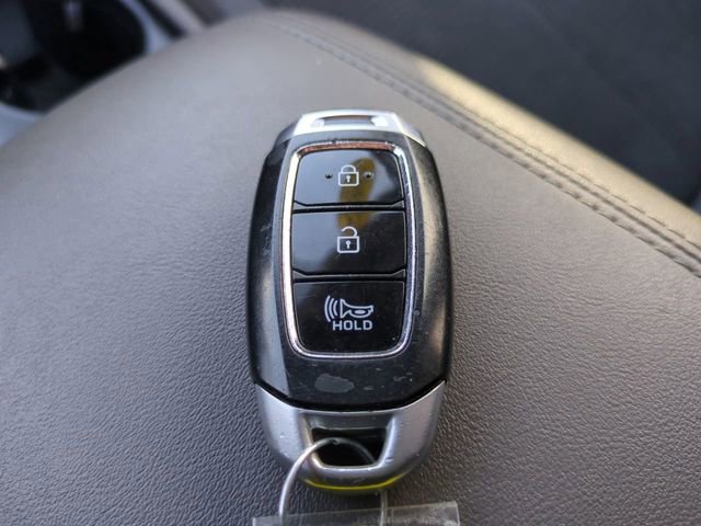 Used 2020 Hyundai Santa Fe SEL image 28