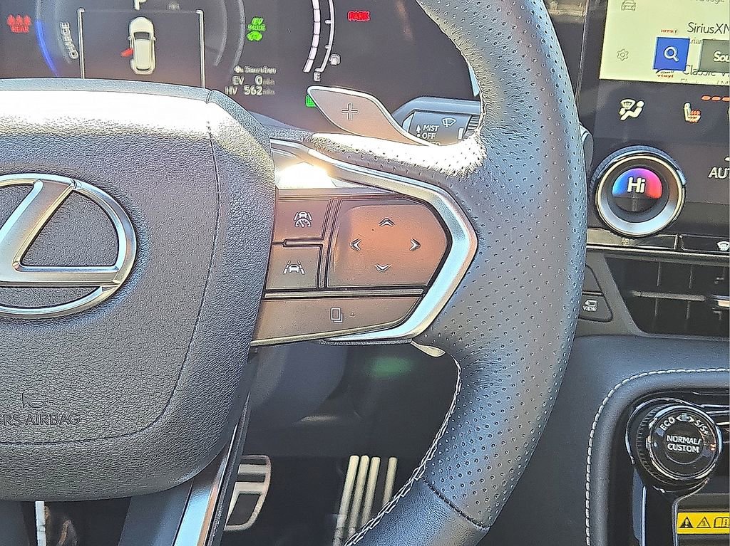 Used 2025 Lexus NX 450h+ F Sport image 18