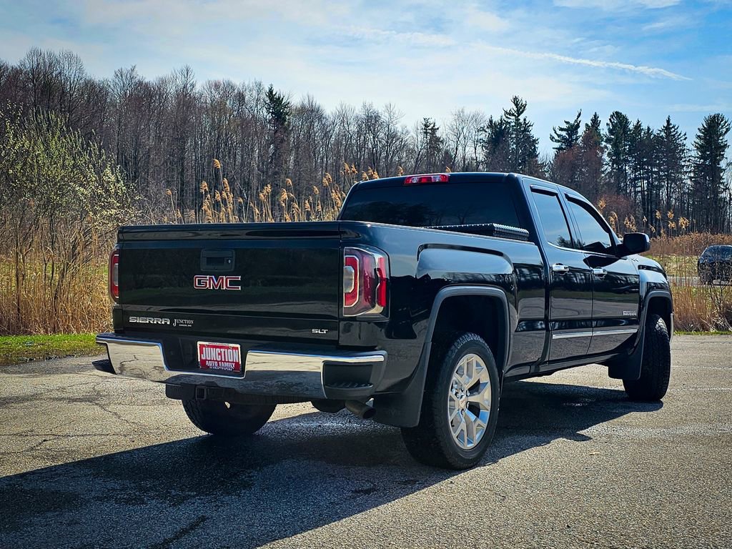 Used 2018 GMC Sierra 1500 SLT image 3