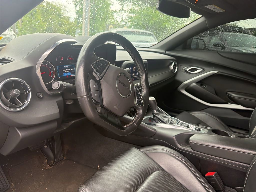 Used 2023 Chevrolet Camaro LT RWD image 17