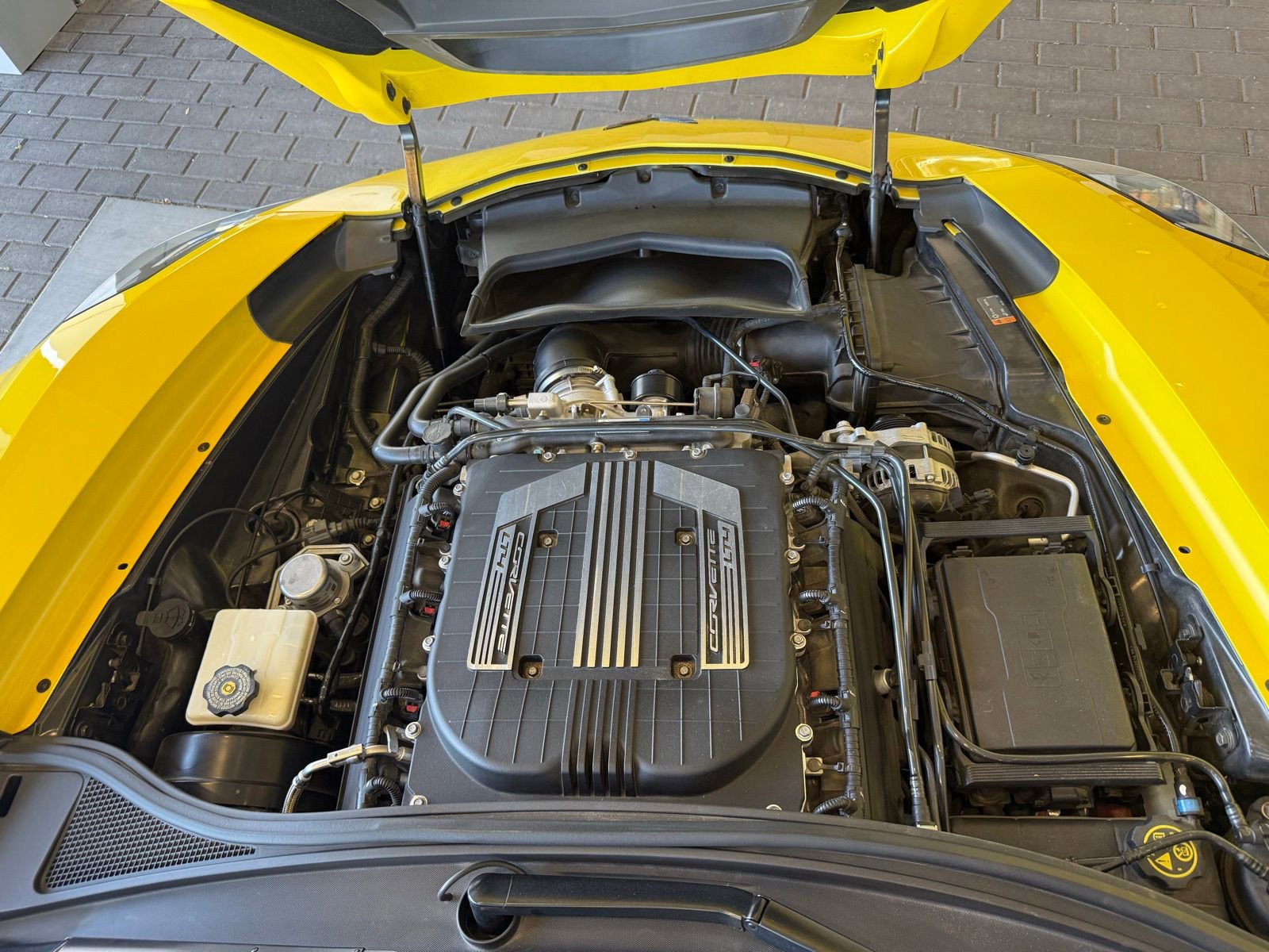 Used 2016 Chevrolet Corvette Z06 w/ 3LZ Preferred Equipment Group image 46