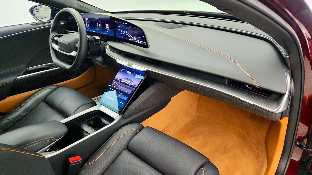 Used 2024 Lucid Air Touring image 23