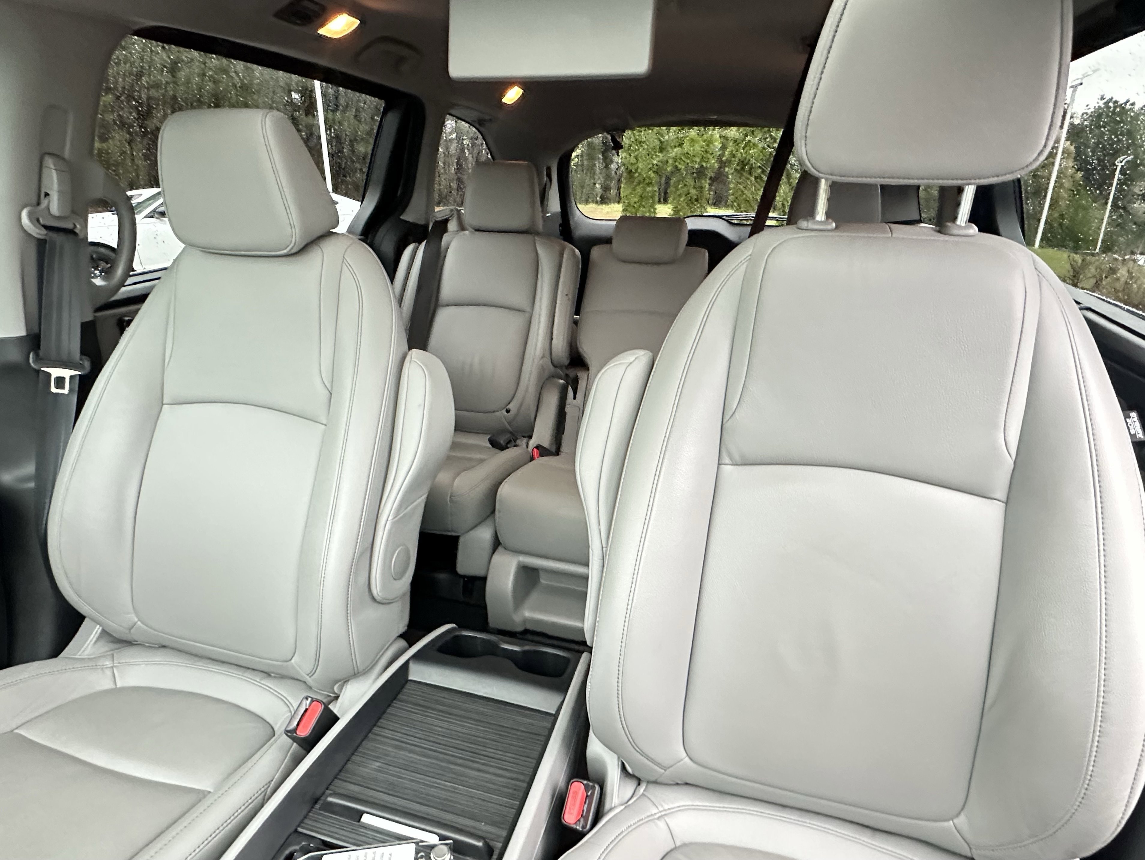 Used 2023 Honda Odyssey Touring image 8