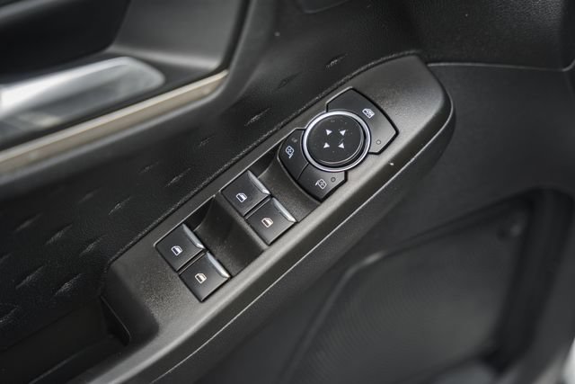 Used 2020 Ford Escape SEL FWD image 40