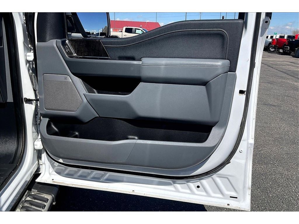 Used 2021 Ford F150 Lariat w/ Equipment Group 501A Mid image 26
