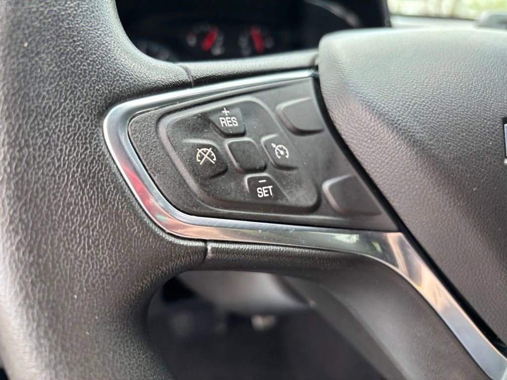 Used 2017 Chevrolet Malibu LT FWD image 22