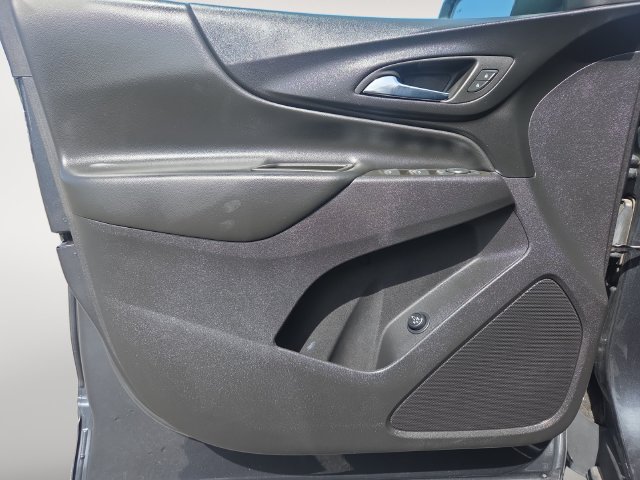 Used 2023 Chevrolet Equinox LT AWD/4WD image 16