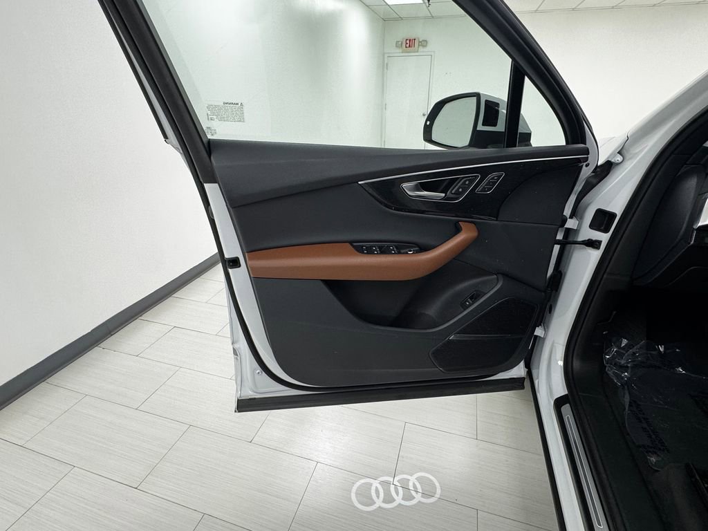 Used 2022 Audi Q7 3.0T Premium Plus w/ Premium Plus Package image 9