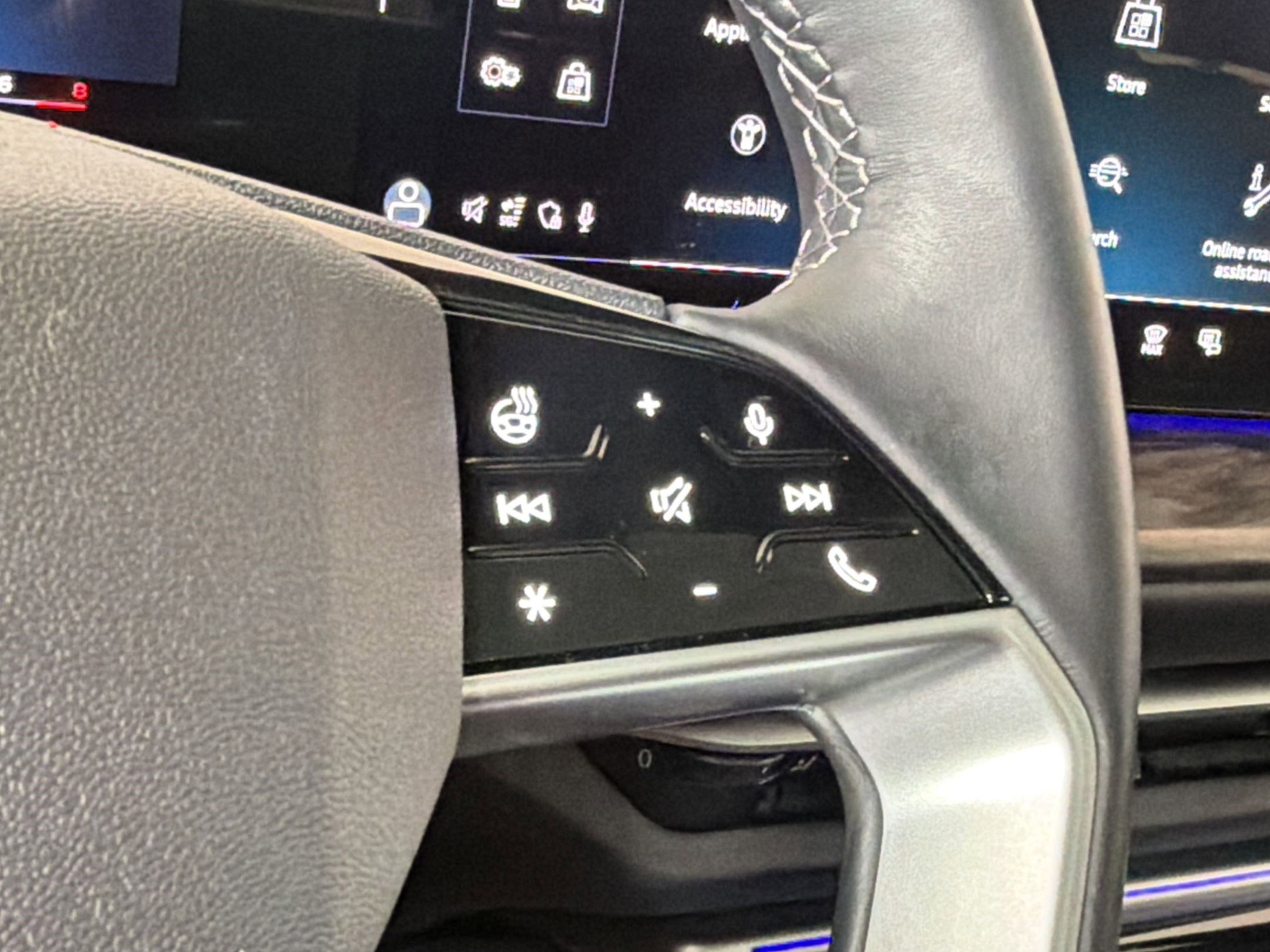 Used 2025 Audi Q5 Premium w/ Convenience Package image 27