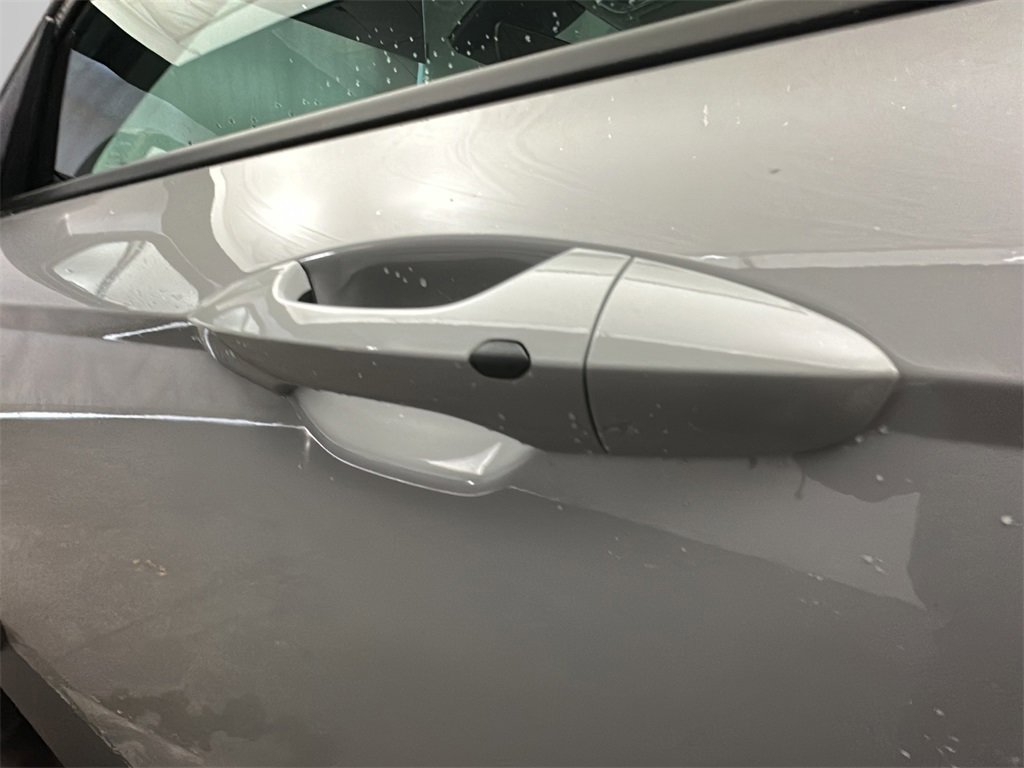 New 2026 Hyundai Kona SEL Premium image 5