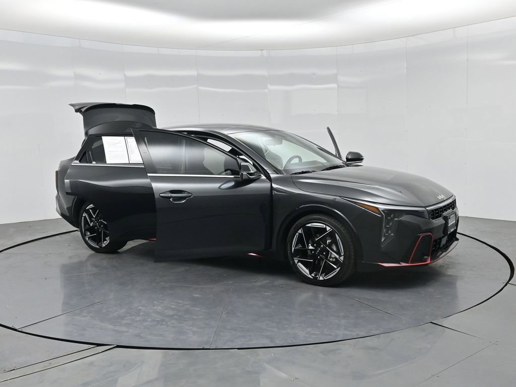 Used 2025 Kia K4 GT-Line w/ GT-Line Premium Package FWD image 32