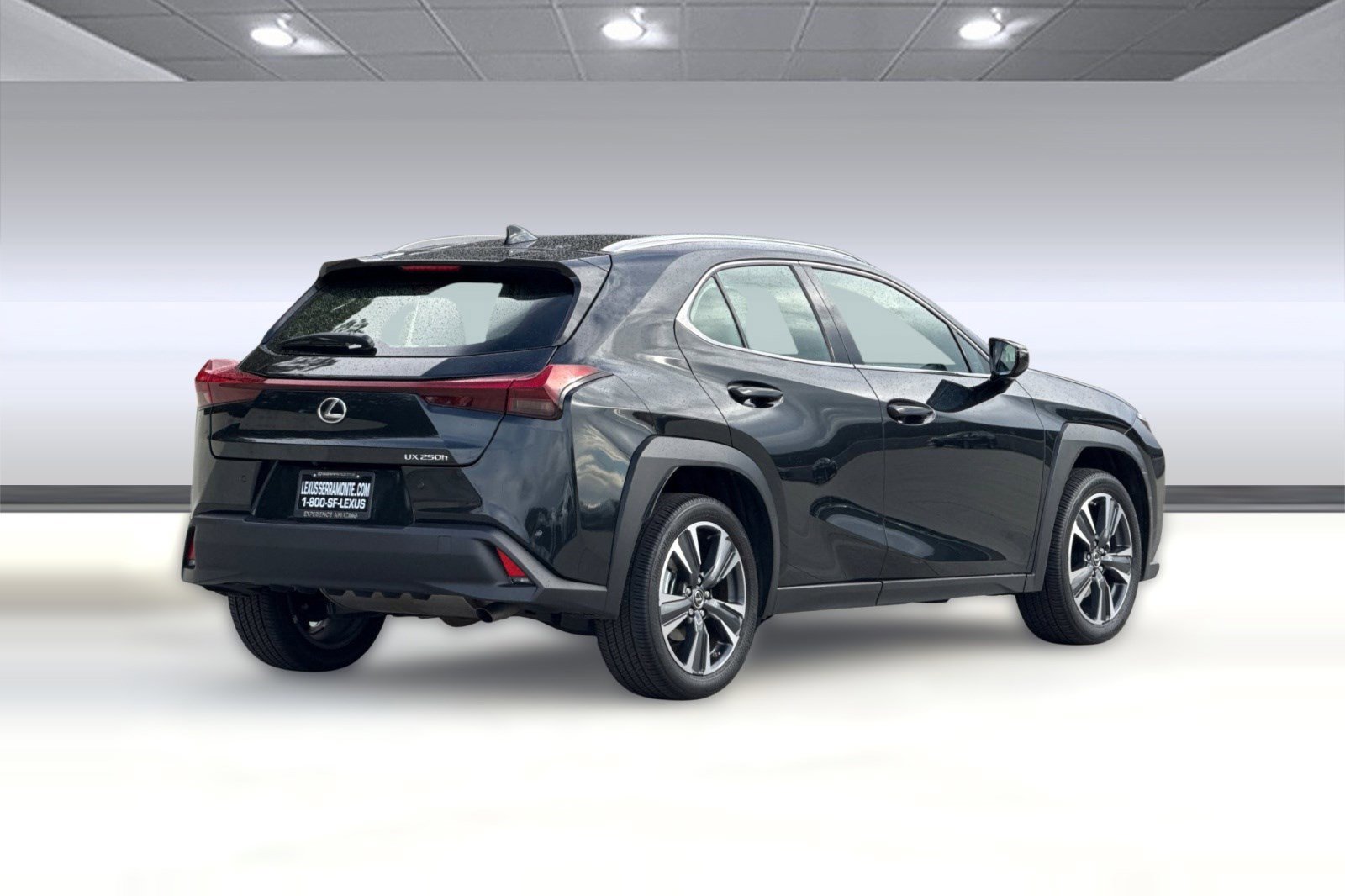 Used 2024 Lexus UX 250h FWD image 9