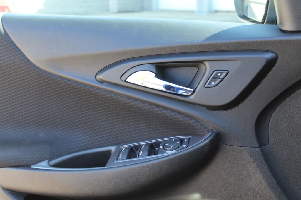 Used 2024 Chevrolet Equinox LT image 17